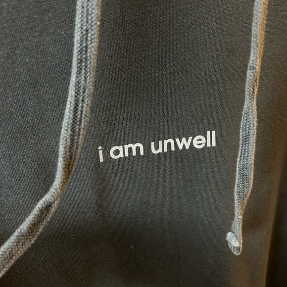 I am unwell barstool sports sweatshirt - size s - Picture 4 of 4